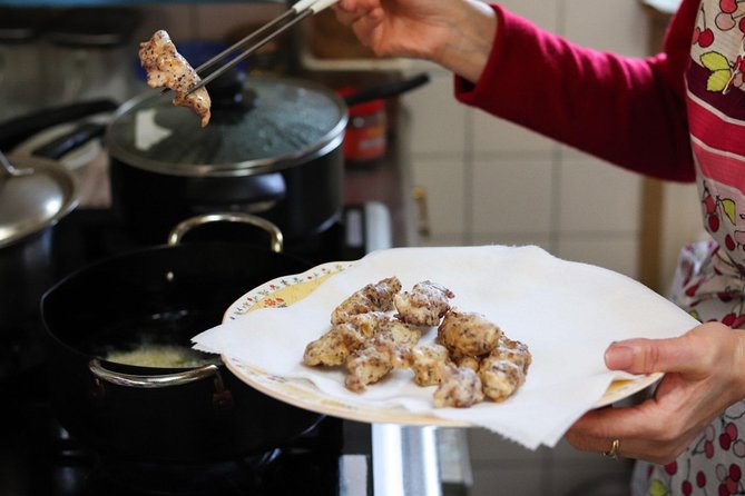 Private Japanese Home Cooking Class in Kyoto with Michiyo - The meal with paired drinks: what to expect at the table