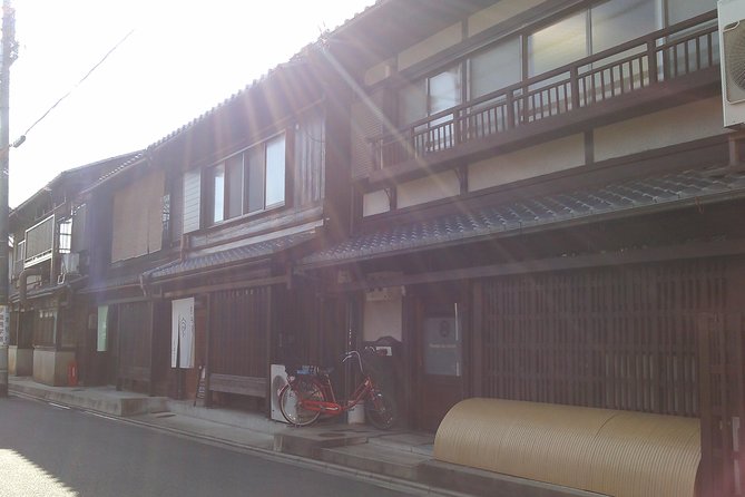 Private Japanese music concert - Koto and kokyu up close for one-hour private music