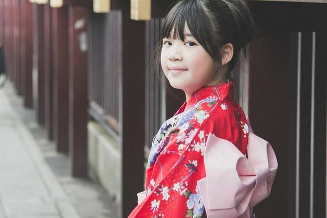 Private Kyoto Family Tour with a Local – 100% Personalized - Stop-by-stop: pond gardens, lantern alleys, turtle ponds, and markets