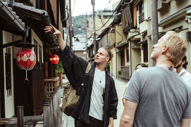 Private Walking Tour in Gion and Higashiyama - Key highlights you’ll feel right away