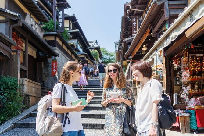 Private Walking Tour in the Arashiyama Bamboo Forest with Guide - Okochi Sanso Garden, tea-house rest, and taking your time