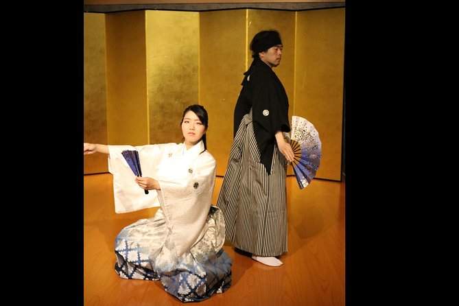 Samurai Performance and Casual Experience: Kyoto Ticket - The Post-Show Mini Session: Your Sword and Fan Photo Moment