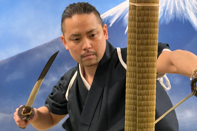 Samurai Training with Modern day Musashi in Kyoto - The Master’s Two-Katana Performance: A Lesson in Control