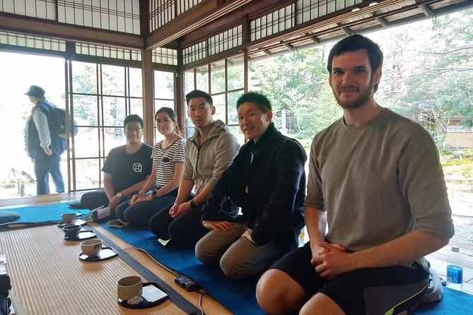 Secret Eastern Kyoto Biking Adventure - Gion and Shirakawa Minami Avenue: wedding-photo Kyoto on two wheels