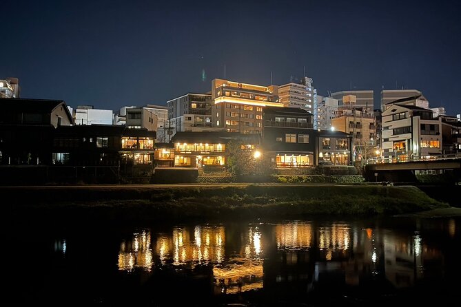 See What You Can’t See by Day — Explore Kyoto at Night by E-Bike - Stop 2: Nishi Hongan-ji Temple for Big Structures and Quiet Gravitas