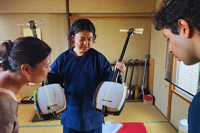 Shamisen Discovery in Kyoto 【Group】 - Getting Your Shamisen, Choosing What Fits, and Learning the Basics