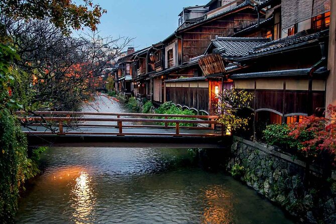 Takashi's local food adventure through Gion Kyoto tips of Ramen - Key highlights you should care about