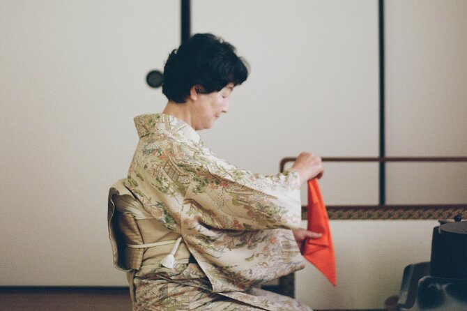 Tea ceremony by the tea master in Kyoto SHIUN AN - Why this tea ceremony near Daitoku-ji feels special