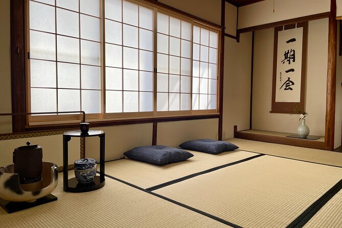 Tea ceremony by the tea master in Kyoto SHIUN AN - Matcha basics you’ll practice: utensils, socks, and hands-on guidance