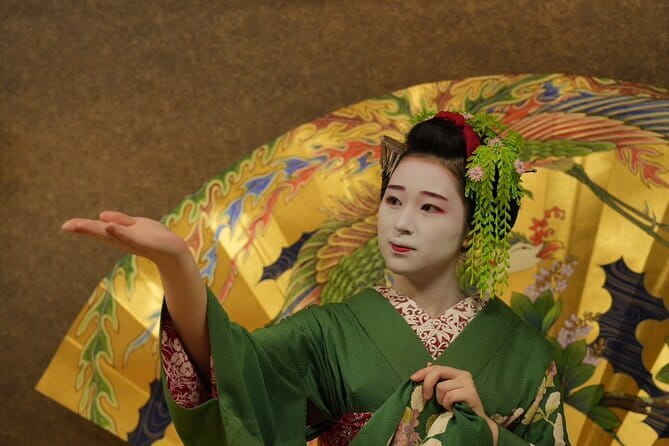 The Art of Geisha: Exclusive Show & Gion Walking Tour - The Gion walking portion: learning the neighborhood without guessing