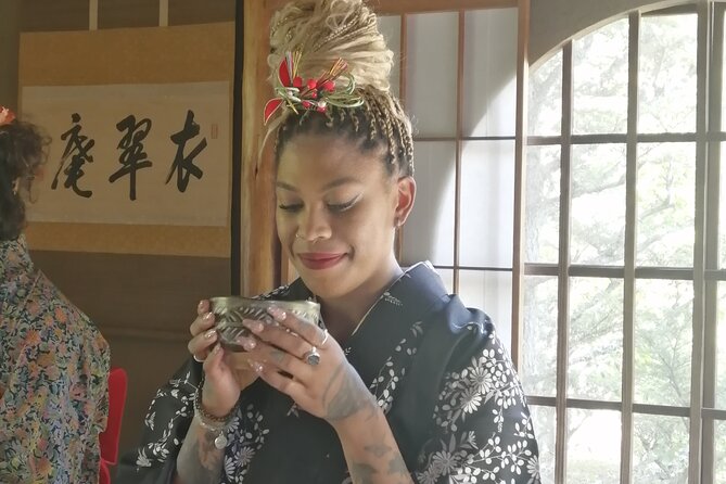The Art of Mindful Living: Tea Ceremony in Kyoto - Stepping into Kyoto calm, old house tea room and garden time