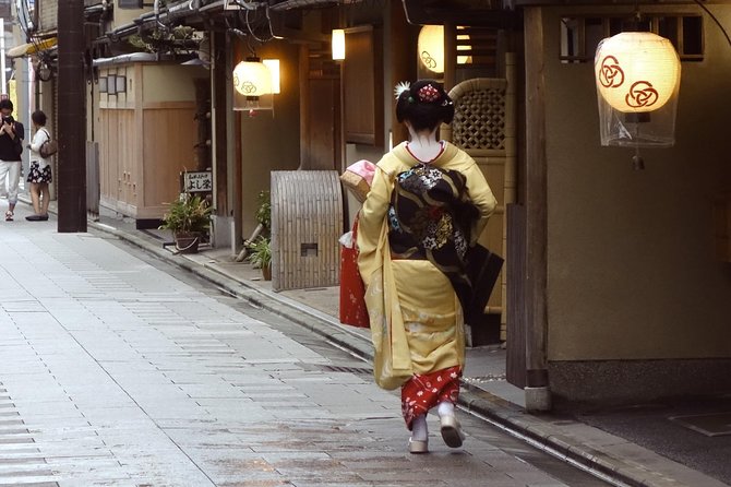The Kyoto VIP Experience! - Private taxi logistics: avoiding Kyoto getting-lost stress