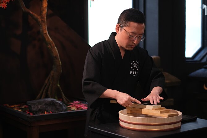 Traditional Japanese Knife Sharpening Class in Kyoto - Why the guide style matters, Clement keeps it both technical and human