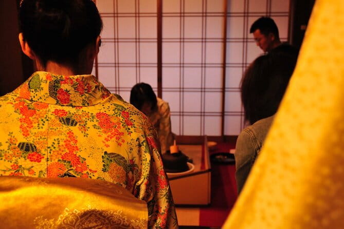 Traditional Japanese Music show & Experience Tour in Kyoto - Photos, participation, and how to get good results fast