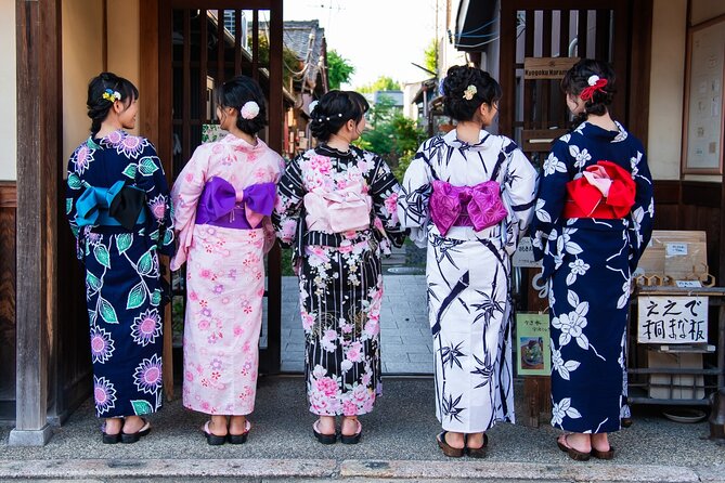 Traditional Kimono Experience in Historic Nara(with Hair Styling) - Luggage storage and the sandals choice that affects your comfort