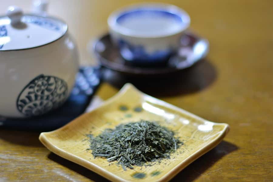 Uji: Green Tea Tour with Byodoin and Koshoji Temple Visits - Ujigami Shrine: purification in a stone grotto